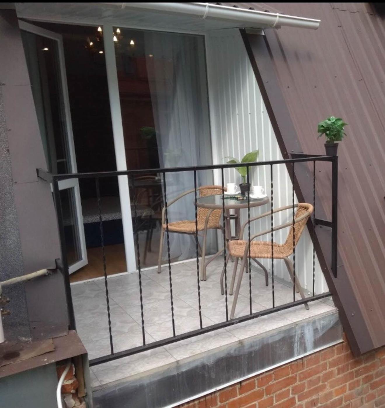 Studio Near Metro Yaroslava Mudroho, Universytet - Mykoly Khvylovoho Str 5-3 Jarkov Exterior foto