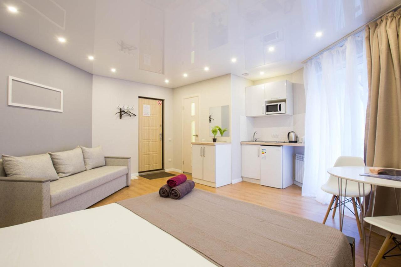 Studio Near Metro Yaroslava Mudroho, Universytet - Mykoly Khvylovoho Str 5-3 Jarkov Exterior foto