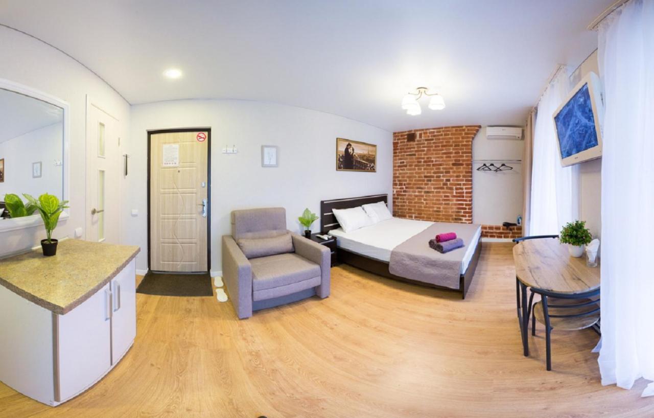 Studio Near Metro Yaroslava Mudroho, Universytet - Mykoly Khvylovoho Str 5-3 Jarkov Exterior foto
