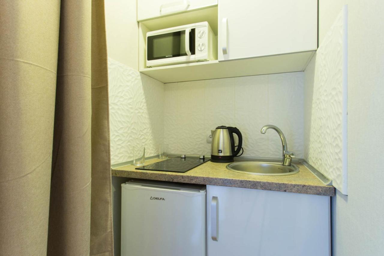 Studio Near Metro Yaroslava Mudroho, Universytet - Mykoly Khvylovoho Str 5-3 Jarkov Exterior foto