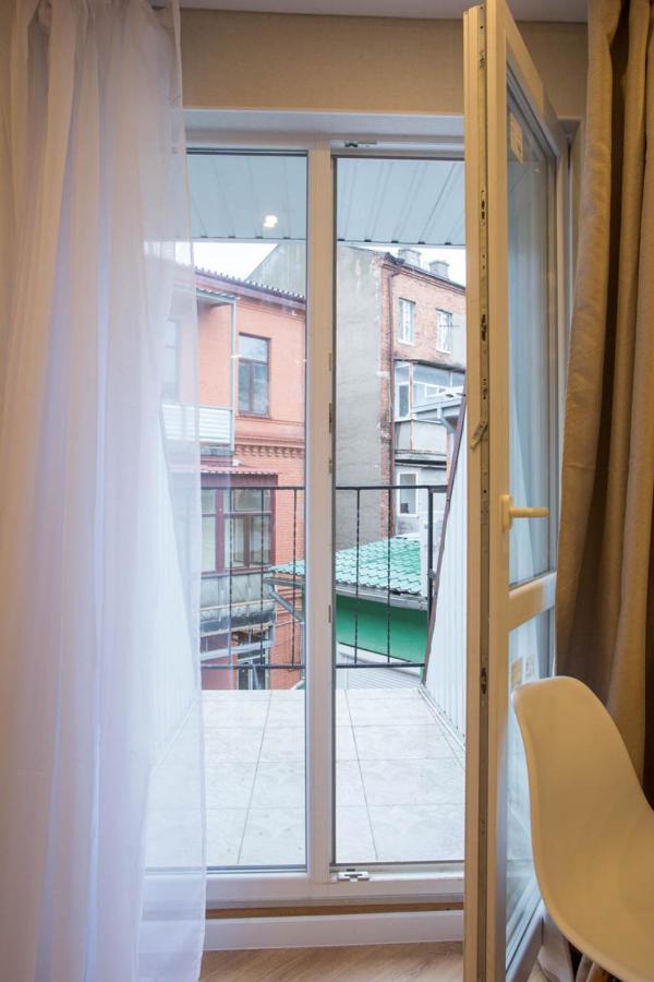 Studio Near Metro Yaroslava Mudroho, Universytet - Mykoly Khvylovoho Str 5-3 Jarkov Exterior foto