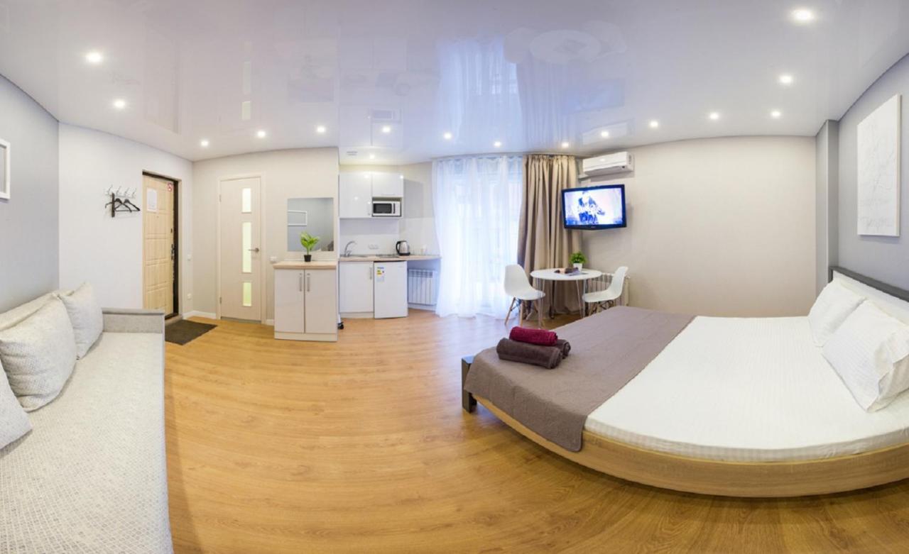 Studio Near Metro Yaroslava Mudroho, Universytet - Mykoly Khvylovoho Str 5-3 Jarkov Exterior foto